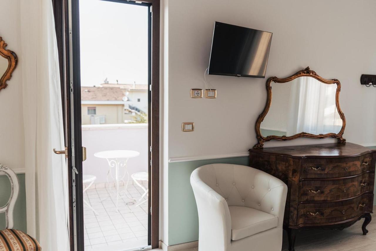 سان جيوفانّي تْيَتينو B&B Domus Aurea 20 المظهر الخارجي الصورة
