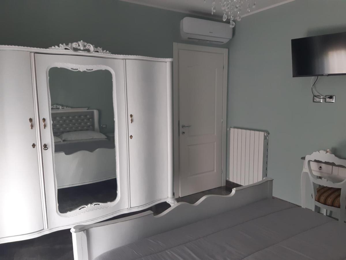 سان جيوفانّي تْيَتينو B&B Domus Aurea 20 المظهر الخارجي الصورة