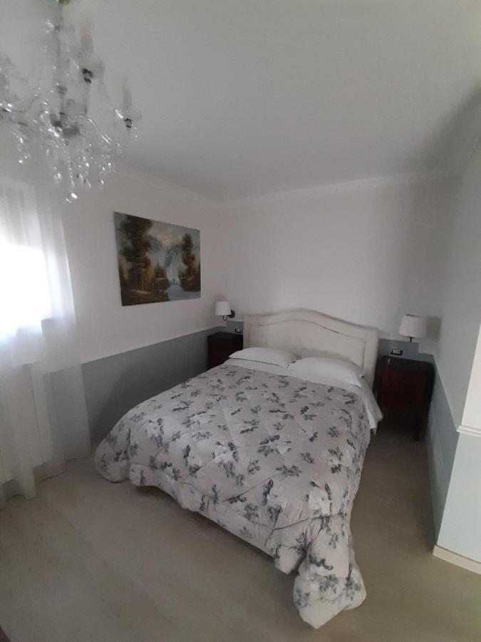 سان جيوفانّي تْيَتينو B&B Domus Aurea 20 المظهر الخارجي الصورة